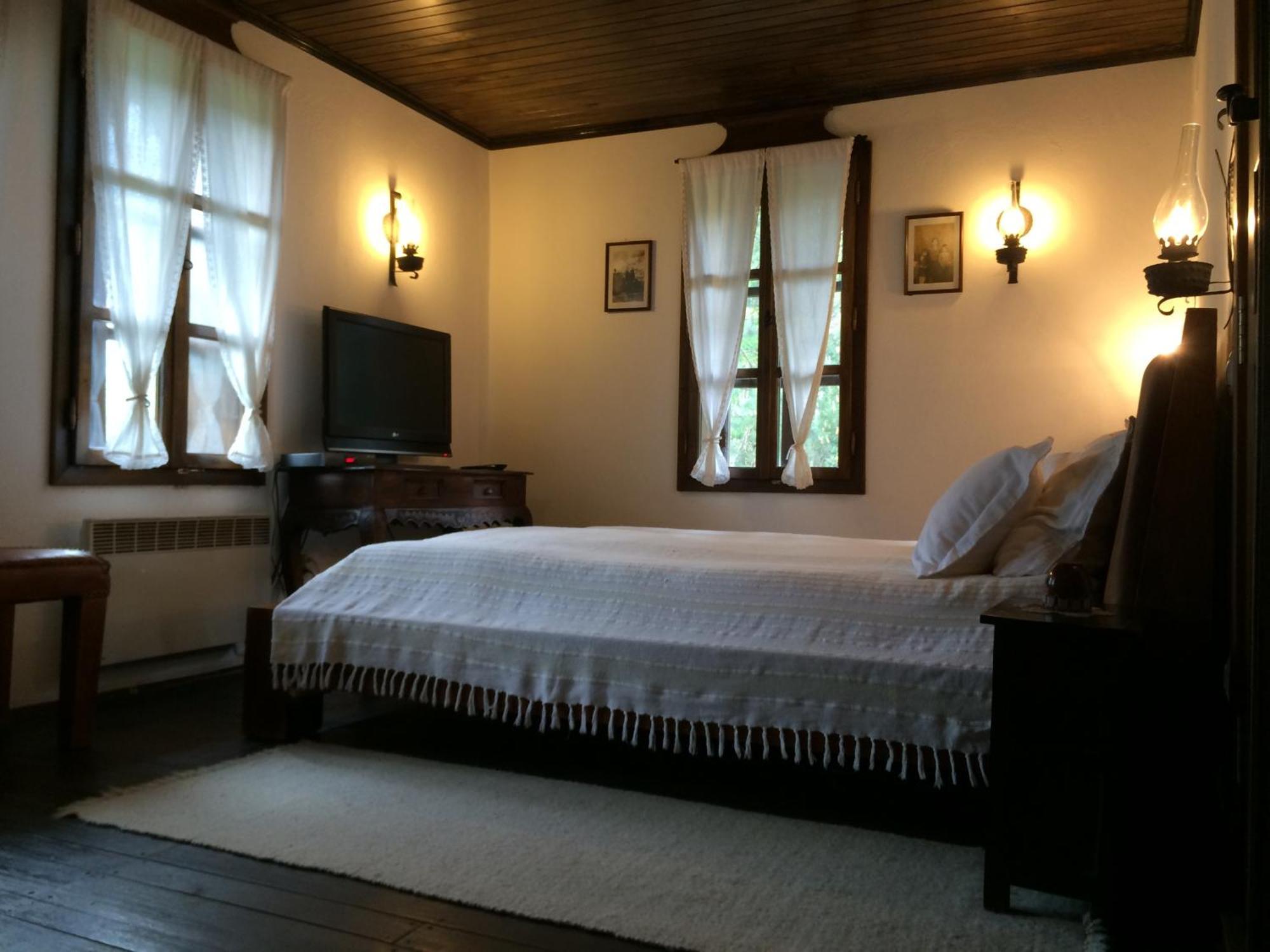 Stefanina 4*